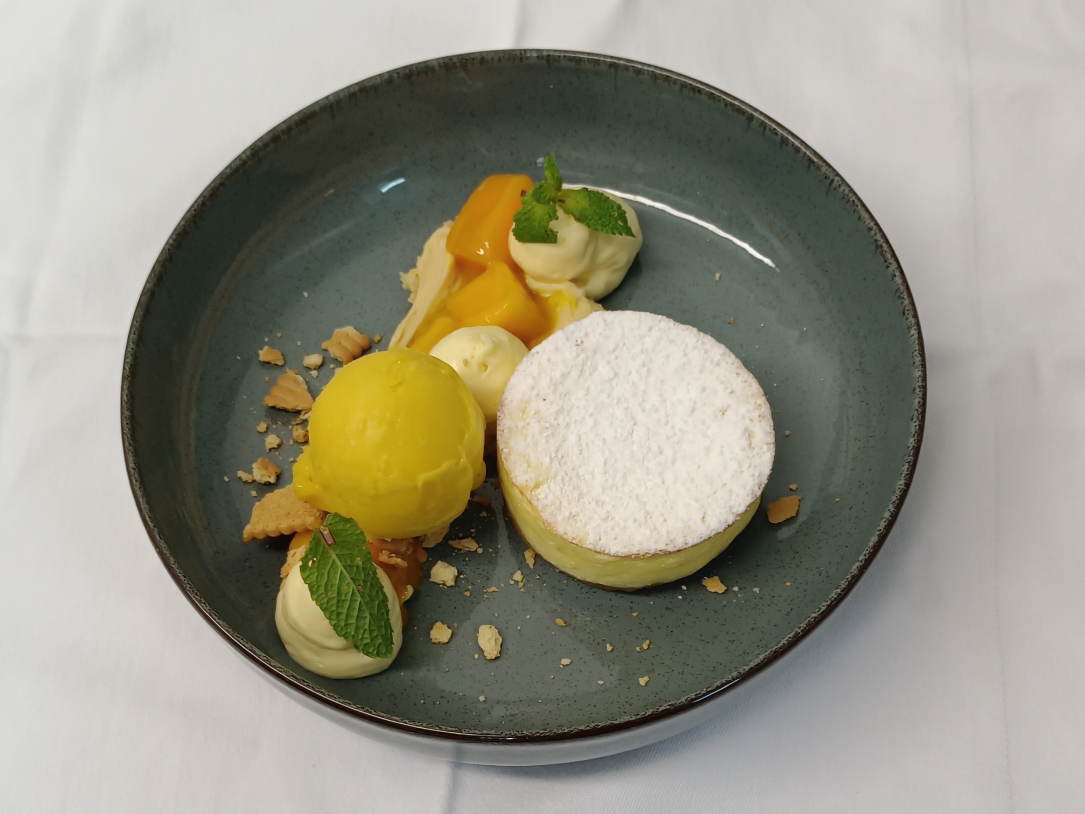 Garnierte Cheesecake Kulinarik im Rauch und Rebe: Garnierte Cheesecake